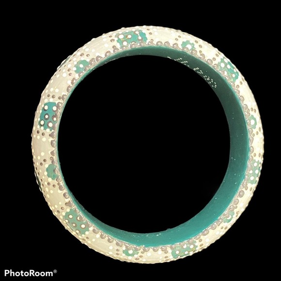 Hand-painted Stippled Lightweight Wood Bracelet - Picture 3 of 3